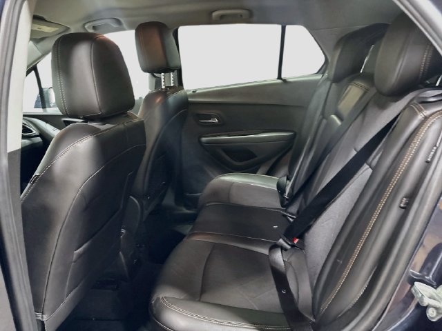 Used 2018 Chevrolet Trax LT w/ LT Convenience Package AWD/4WD image 20