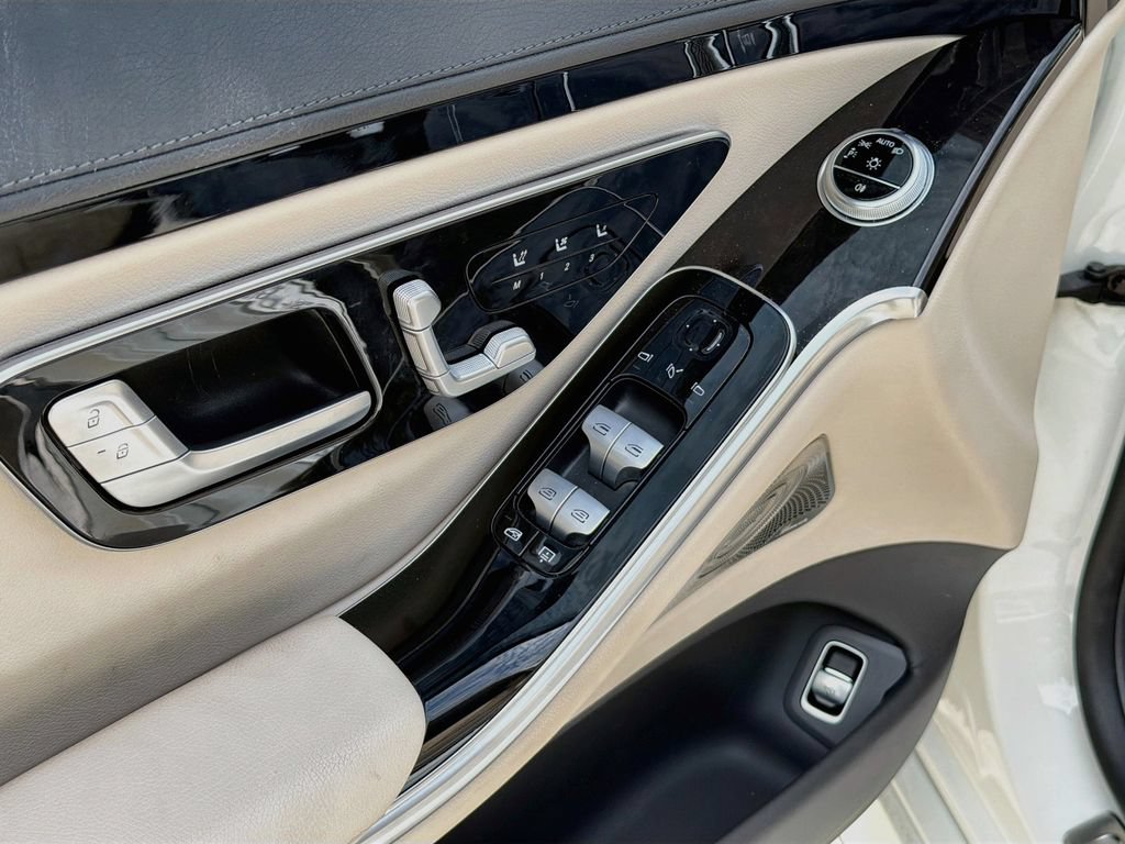 Used 2023 Mercedes-Benz S 580 4MATIC Sedan image 19