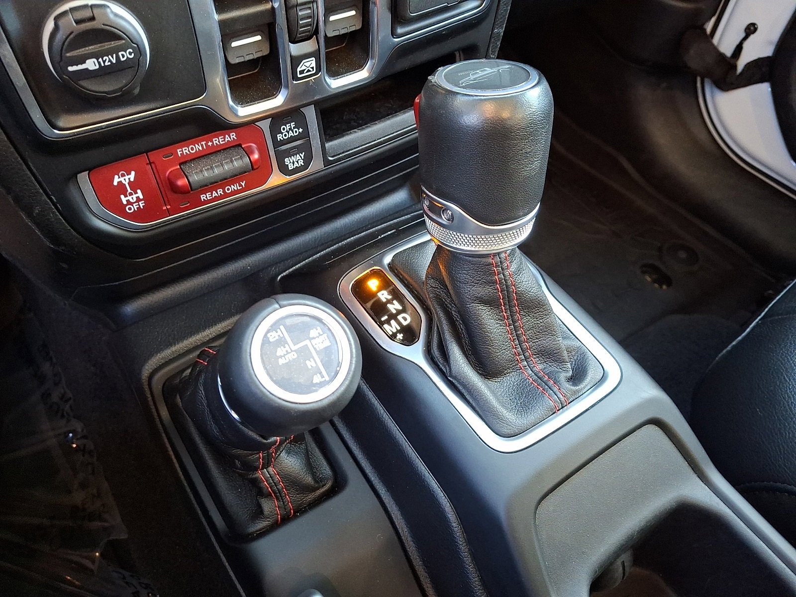 Used 2023 Jeep Gladiator Rubicon w/ LED Lighting Group image 15