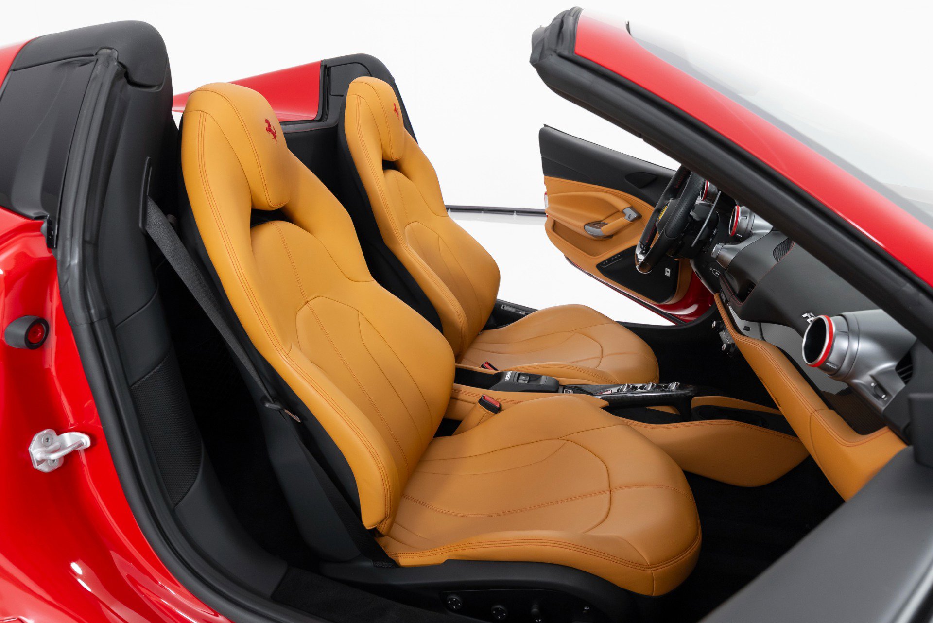 Used 2021 Ferrari F8 Tributo image 31