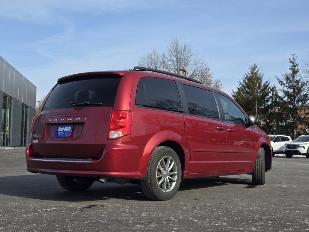 Used 2016 Dodge Grand Caravan SE image 10