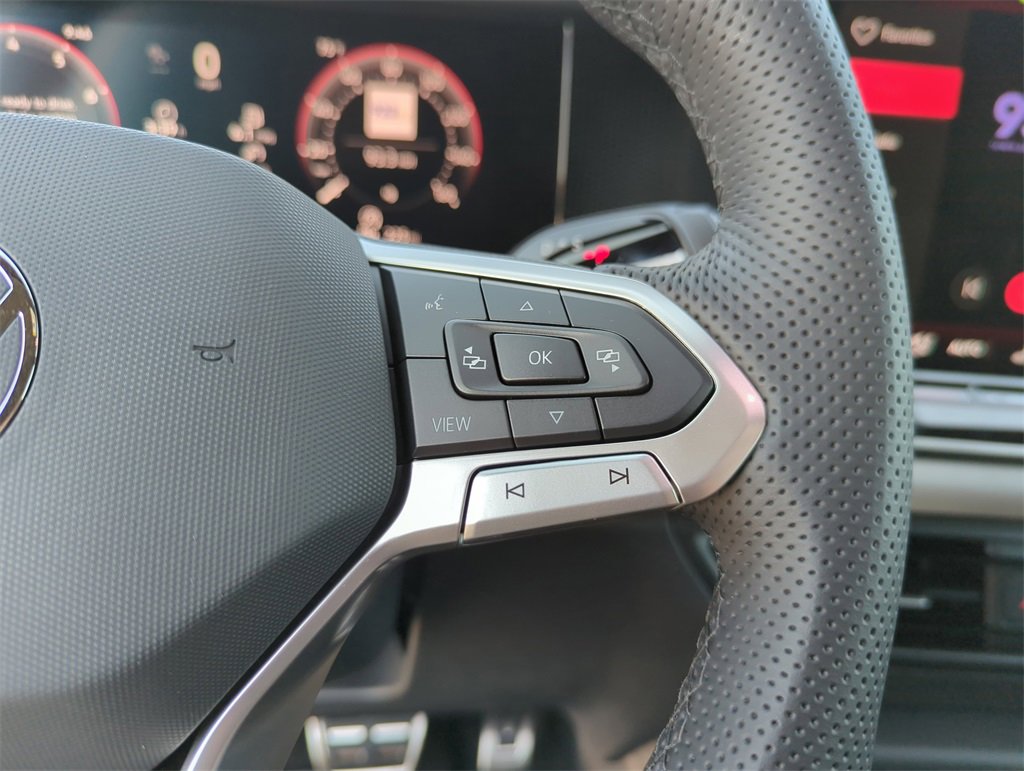 New 2026 Volkswagen Tiguan SE R-Line image 39