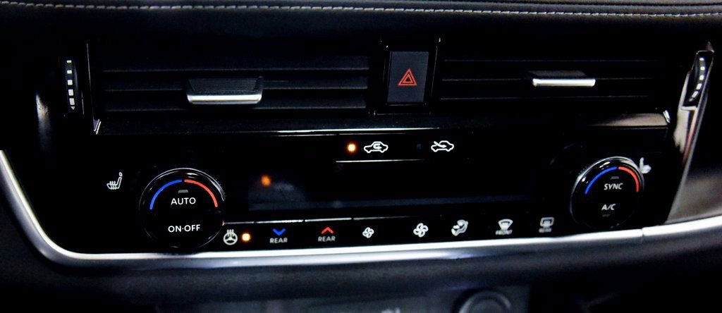 Used 2021 Nissan Rogue Platinum image 22