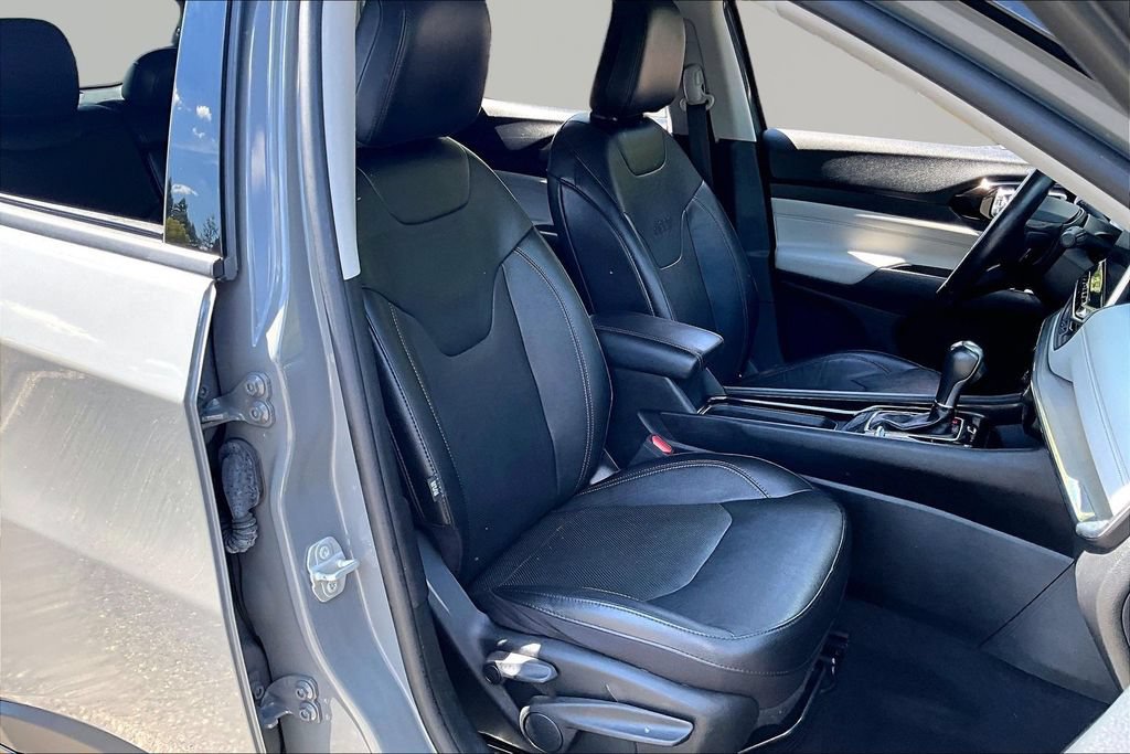 Used 2022 Jeep Compass Limited AWD/4WD image 21