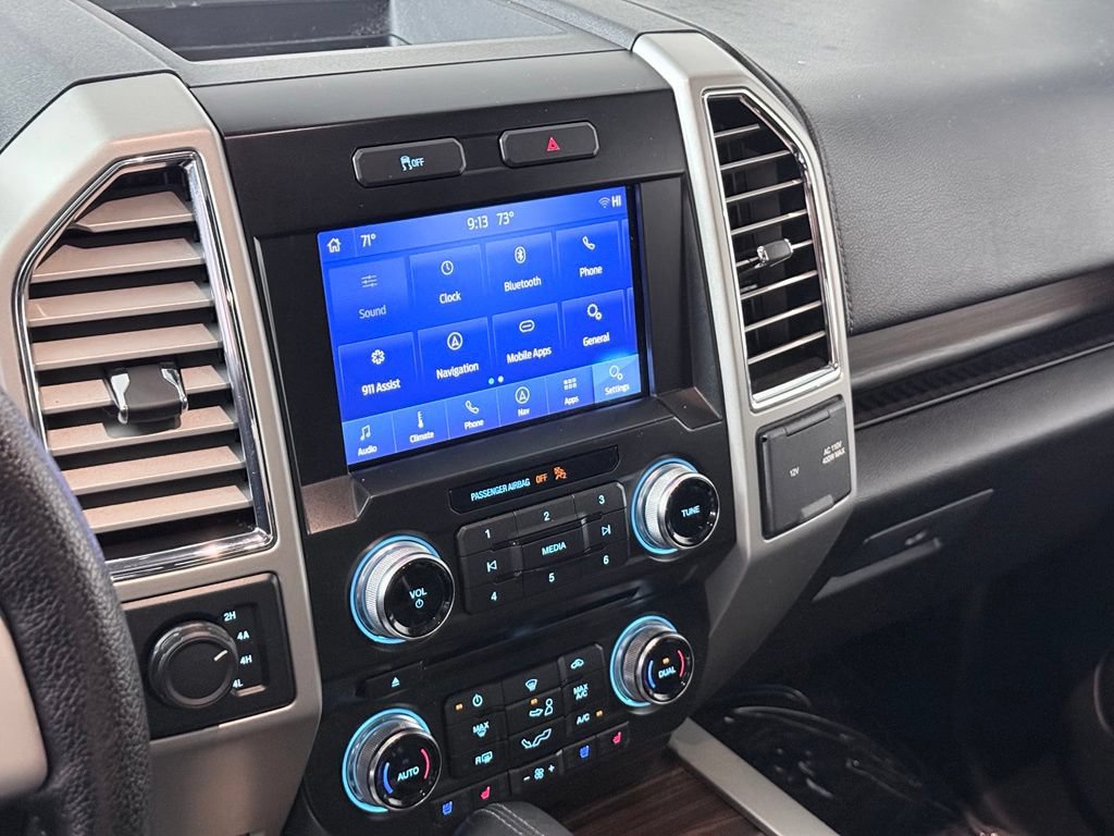 Used 2016 Ford F150 Lariat w/ Equipment Group 502A Luxury AWD/4WD image 13