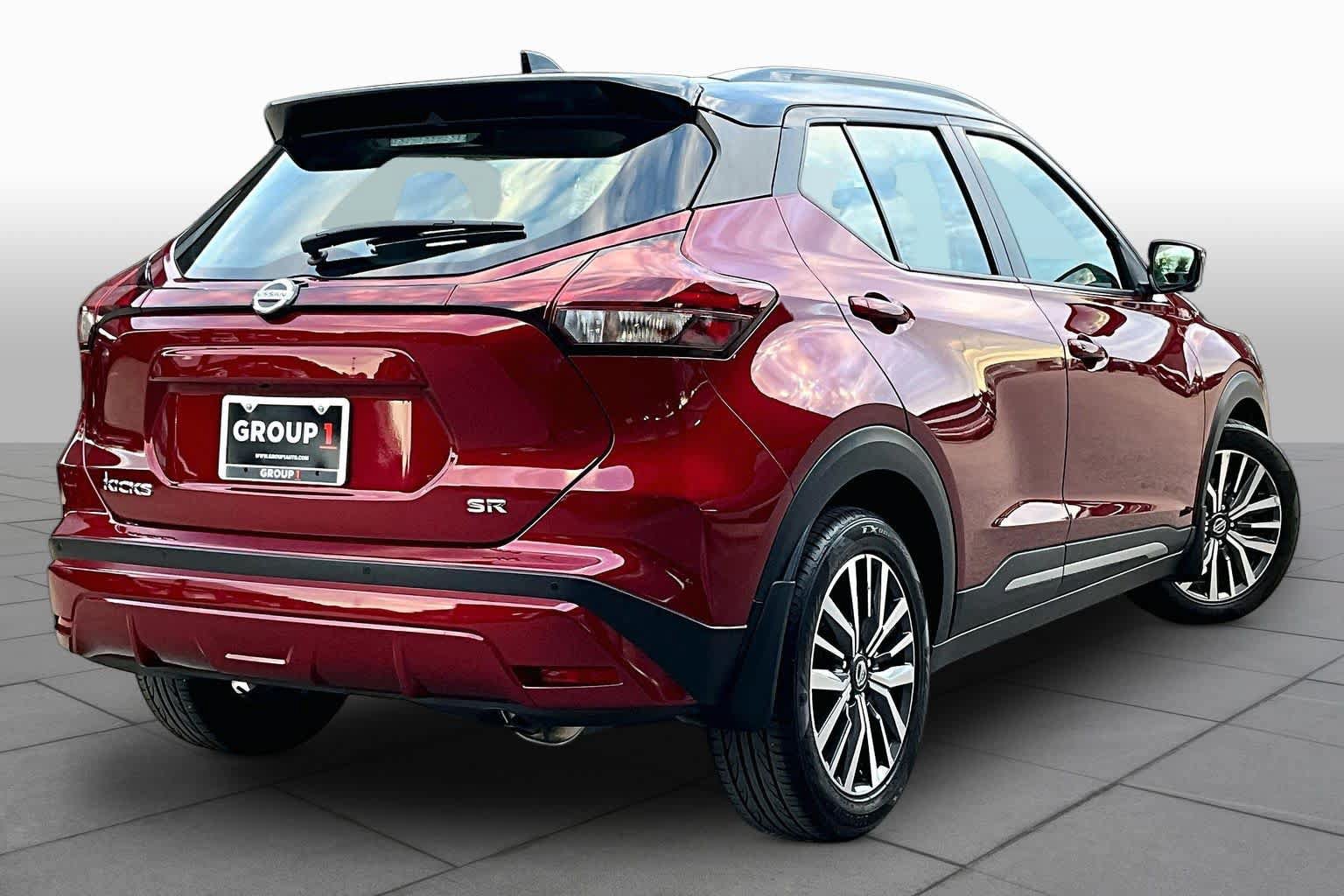 Certified 2021 Nissan Kicks SR w/ SR Premium Package FWD image 13