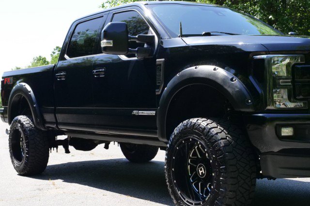 Used 2018 Ford F250 Lariat w/ Lariat Ultimate Package AWD/4WD image 34