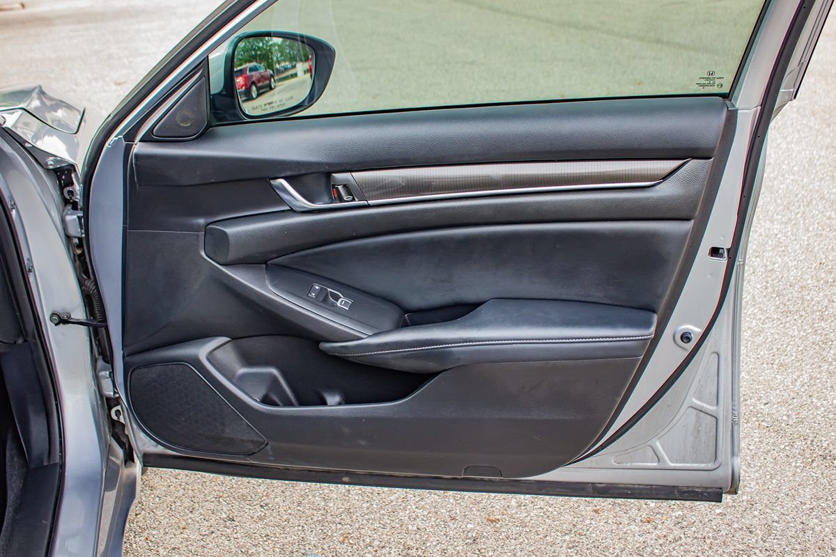 Used 2018 Honda Accord Sport image 20