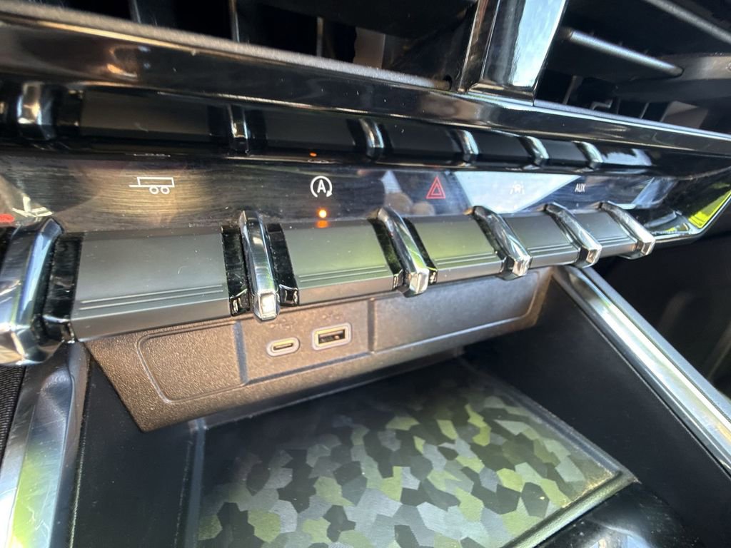 Used 2023 GMC Canyon Elevation w/ Convenience Package image 47