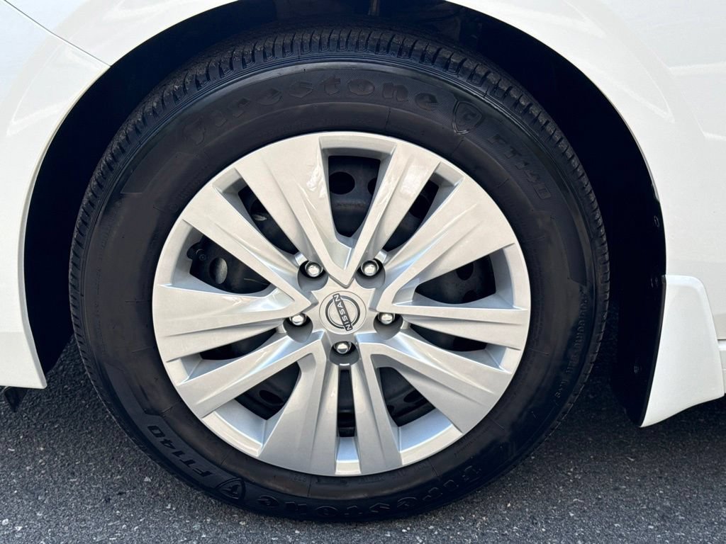 Used 2025 Nissan Sentra S FWD image 12