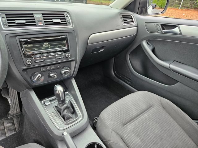 Used 2015 Volkswagen Jetta SE FWD image 21