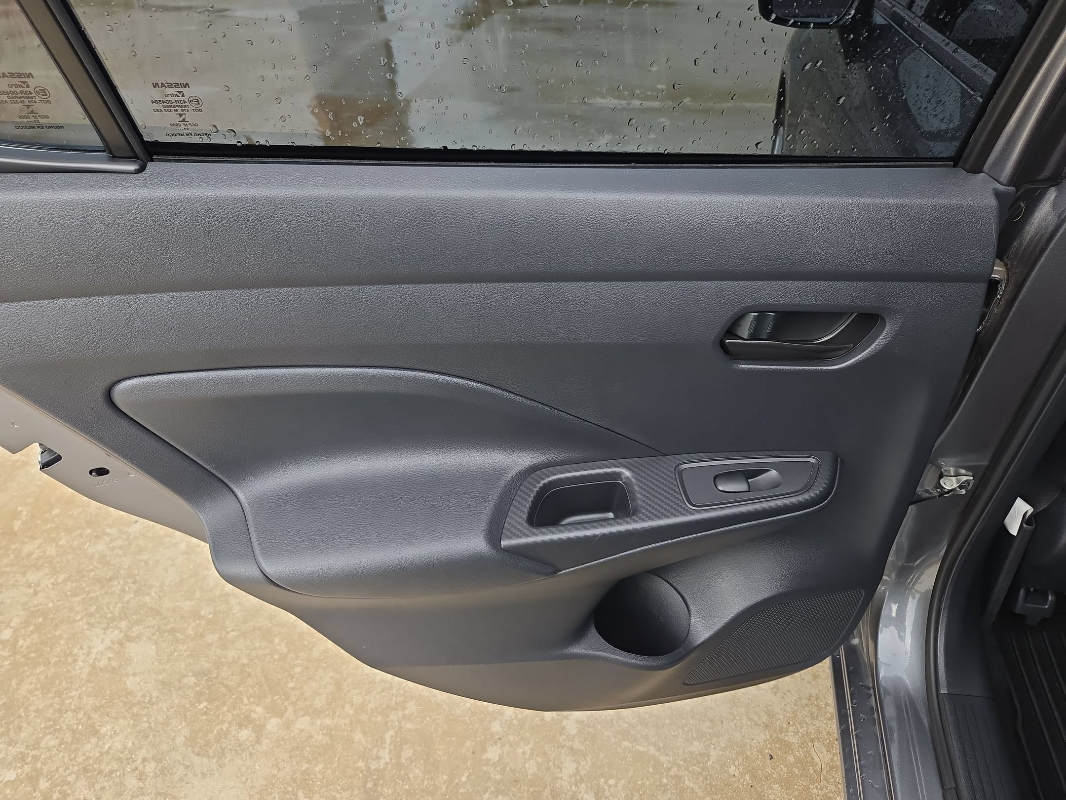 Used 2021 Nissan Versa S FWD image 14