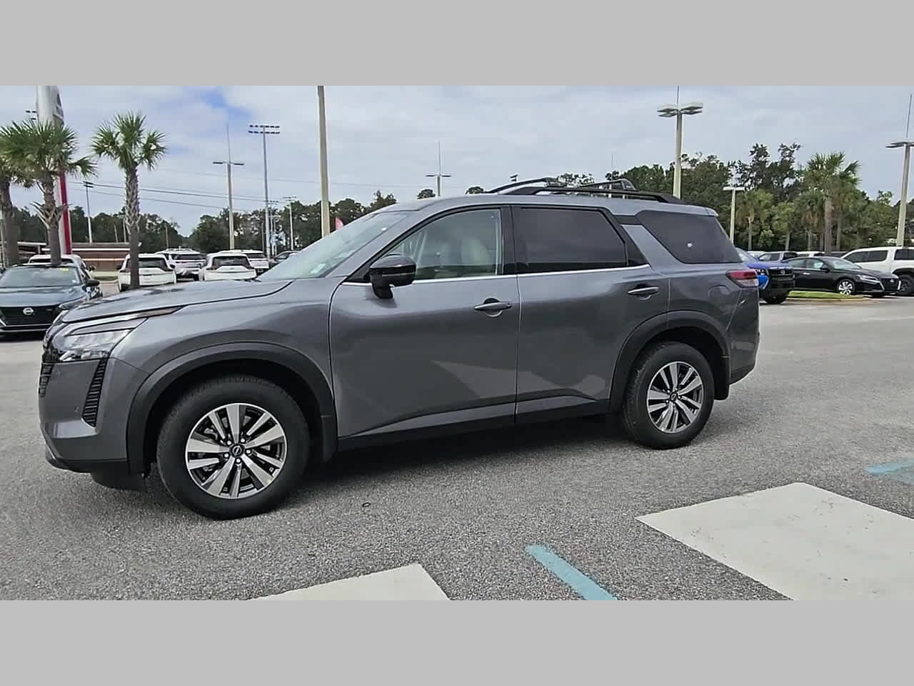 New 2026 Nissan Pathfinder SL FWD image 22