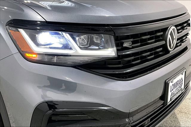 Used 2023 Volkswagen Atlas SEL R-Line image 32