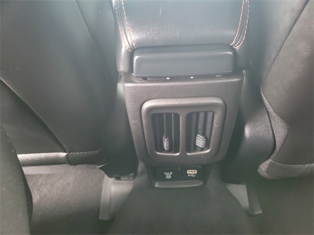 Used 2018 Jeep Compass Limited w/ Navigation Group image 13
