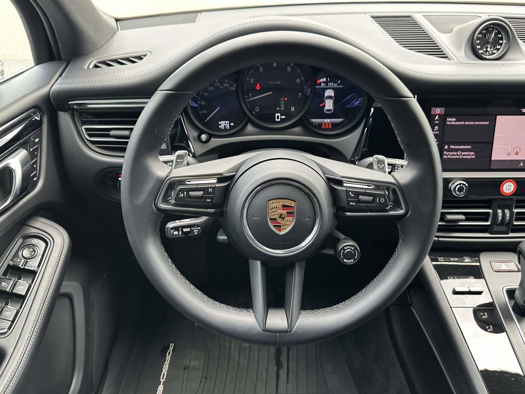 Certified 2026 Porsche Macan AWD/4WD image 16
