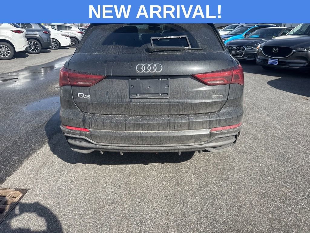 Used 2023 Audi Q3 2.0T Premium w/ Convenience Package image 10