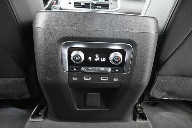 Used 2021 GMC Yukon XL AT4 w/ Rear Media and Nav Package AWD/4WD image 18