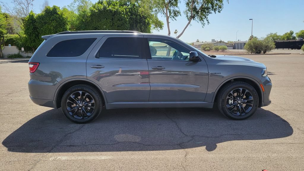 Used 2023 Dodge Durango R/T w/ Hemi Orange Plus Package RWD image 11