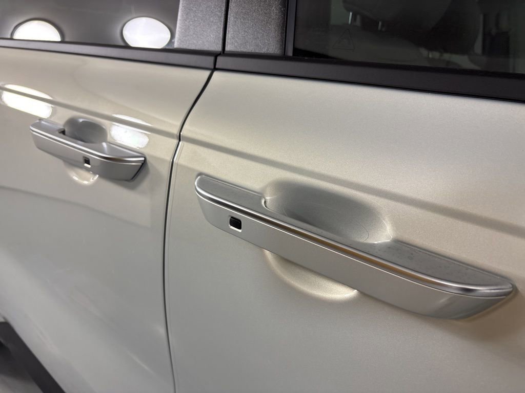 New 2026 Kia Carnival EX FWD image 12