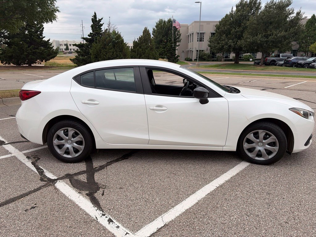 Used 2014 MAZDA MAZDA3 i SV FWD image 8