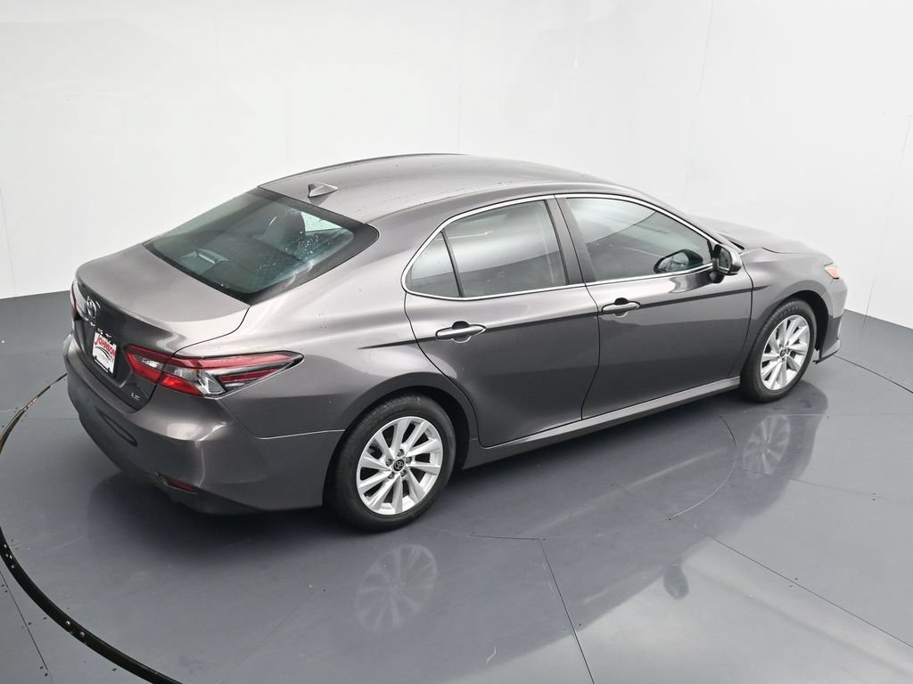 Used 2024 Toyota Camry LE FWD image 31