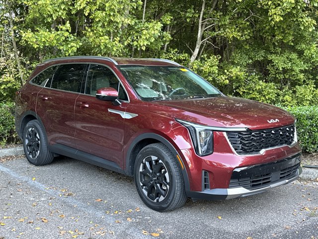 Used 2024 Kia Sorento S FWD image 8