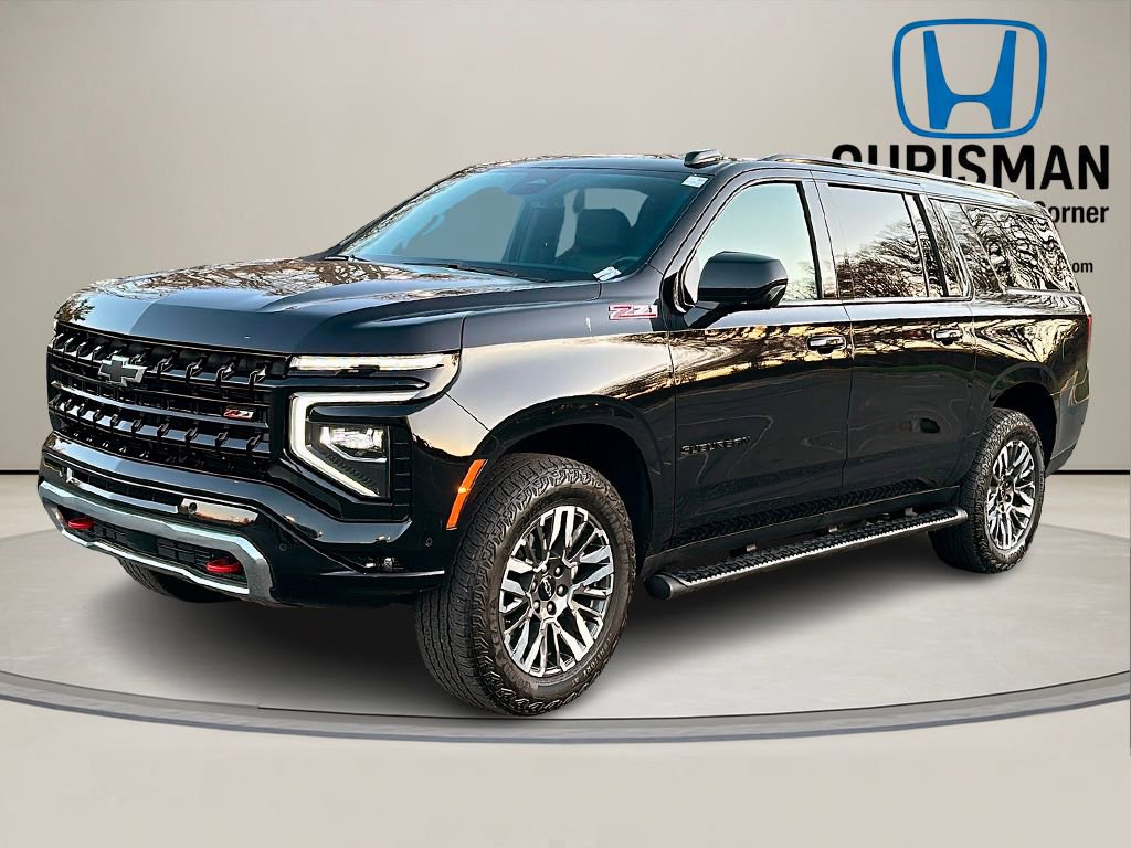 Used 2025 Chevrolet Suburban Z71 image 2