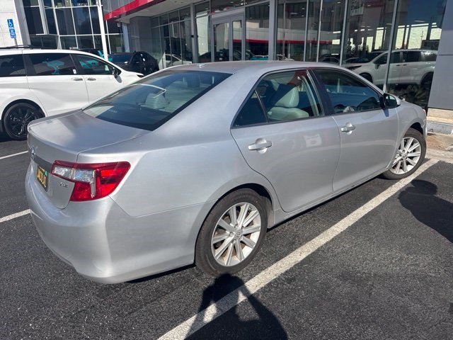 Used 2014 Toyota Camry XLE w/ Leather Package FWD image 2