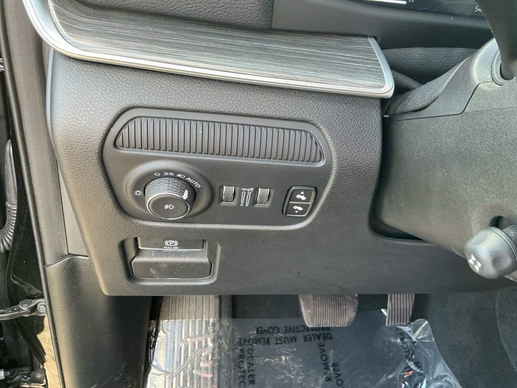 Used 2024 Jeep Wagoneer Series II image 21