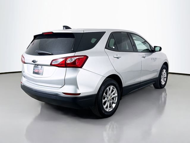 Used 2019 Chevrolet Equinox LS w/ LS Convenience Package image 9