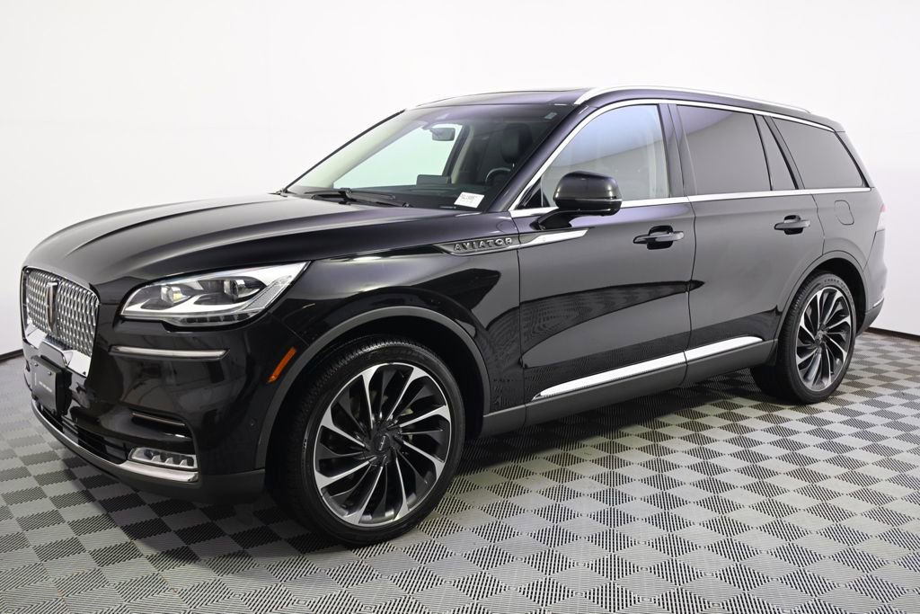 Certified 2023 Lincoln Aviator Reserve w/ Equipment Group 201A AWD/4WD image 2