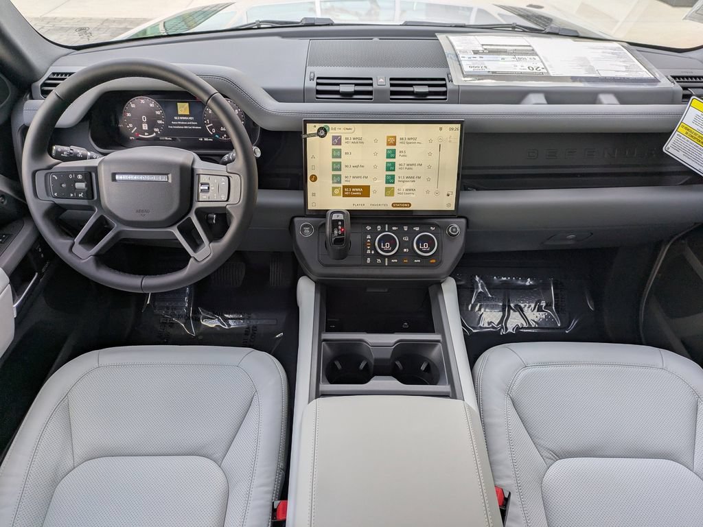 New 2026 Land Rover Defender 110 X-Dynamic SE AWD/4WD image 16