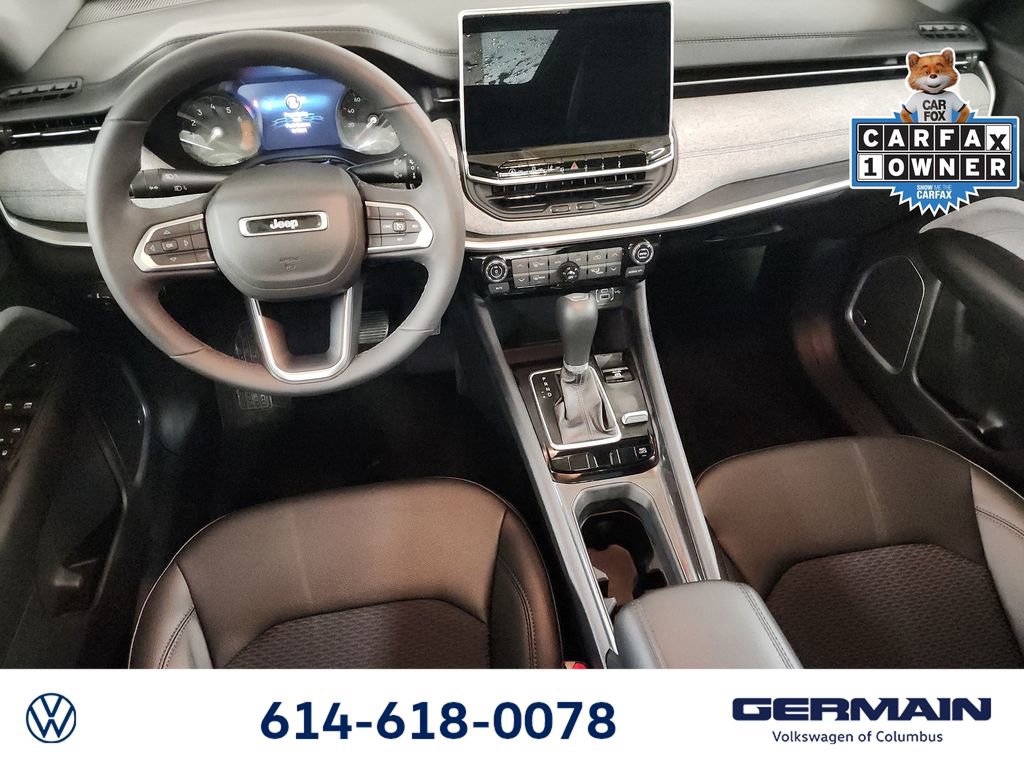 Used 2024 Jeep Compass Latitude w/ Sun and Sound Group image 21