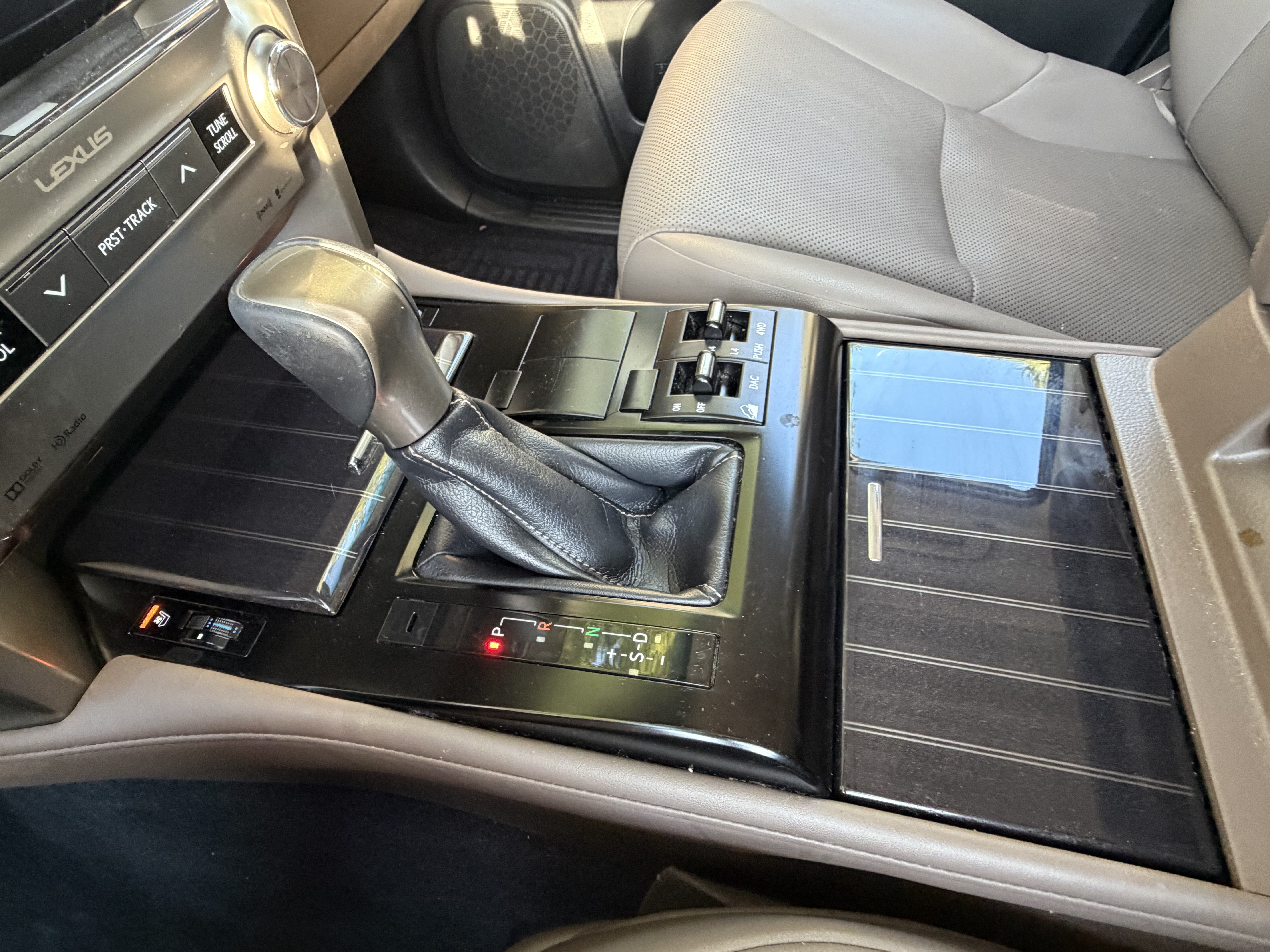 Certified 2021 Lexus GX 460 Premium AWD/4WD image 28