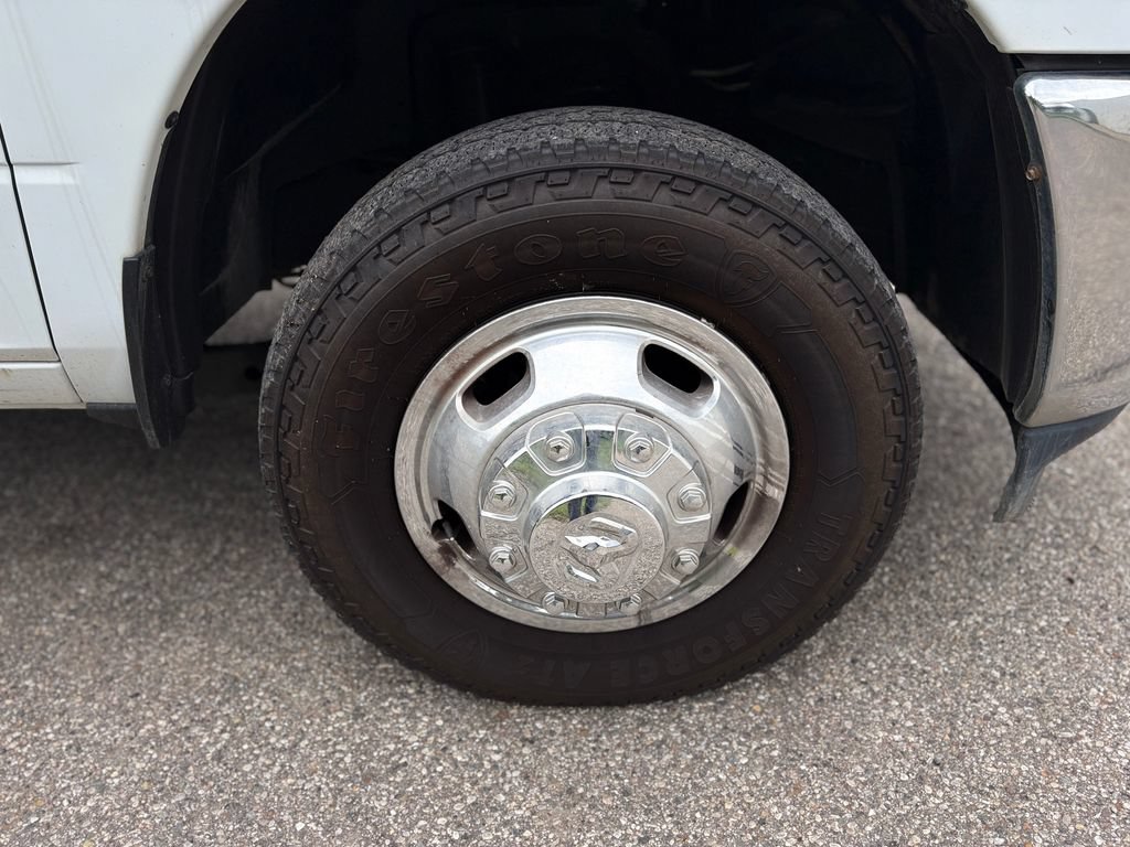 Used 2024 RAM 3500 Tradesman w/ Chrome Appearance Group AWD/4WD image 29