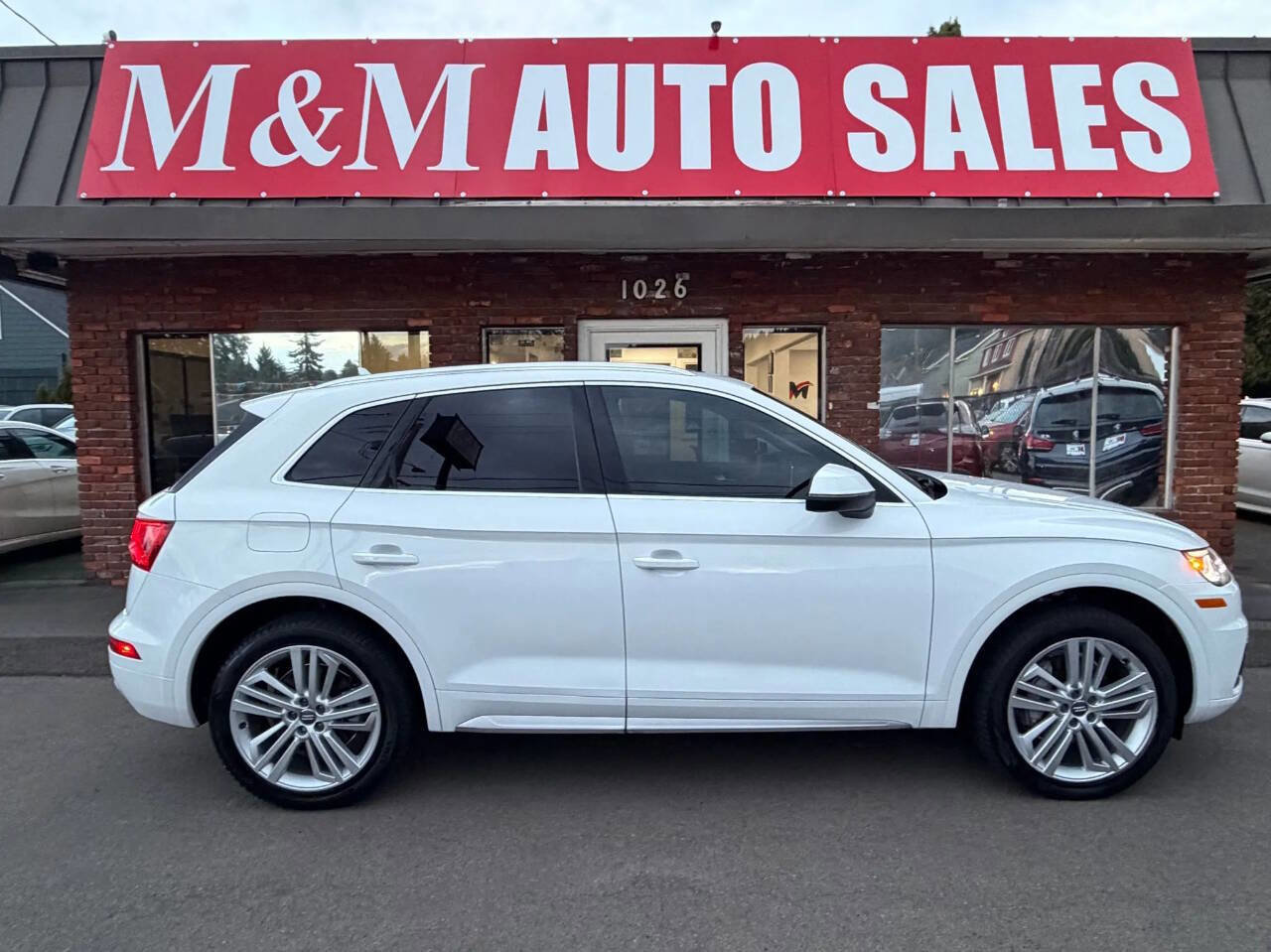 Used 2018 Audi Q5 2.0T Premium Plus w/ Premium Plus Package image 2