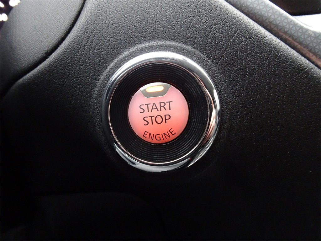 Used 2019 Nissan Pathfinder SL image 25