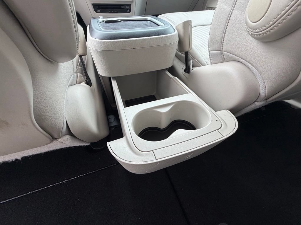 Used 2017 Chrysler Pacifica Touring-L Plus w/ Advanced Safetytec Group FWD image 35