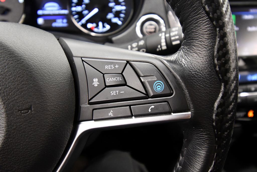 Used 2019 Nissan Rogue SV w/ Premium Package image 21