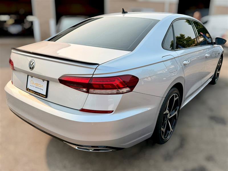 Used 2020 Volkswagen Passat 2.0T R-Line FWD image 3