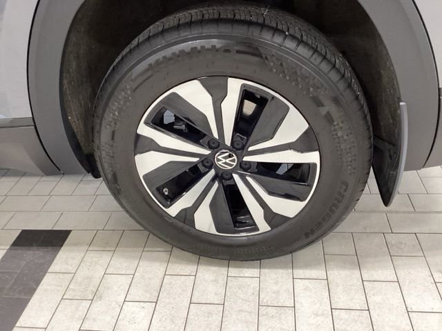Used 2024 Volkswagen Atlas SE image 22