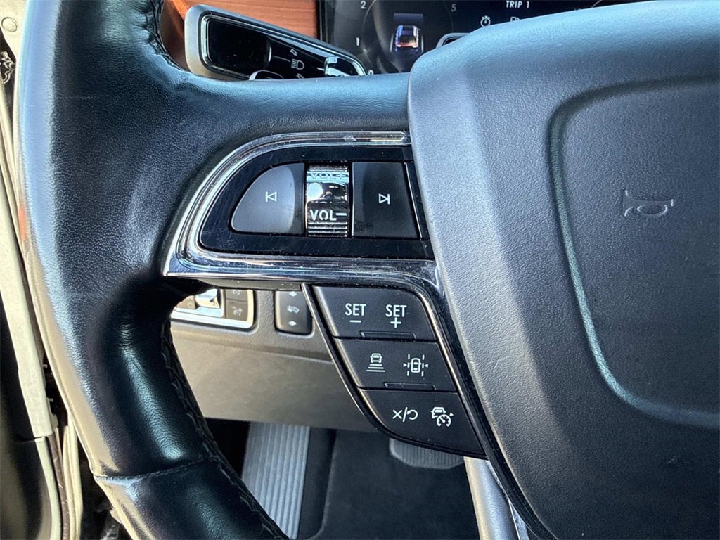 Used 2024 Lincoln Navigator L 4WD image 15