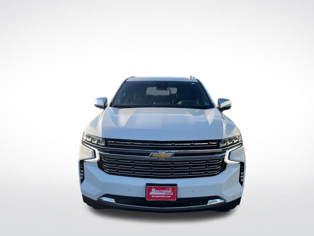 Used 2023 Chevrolet Suburban Premier image 2