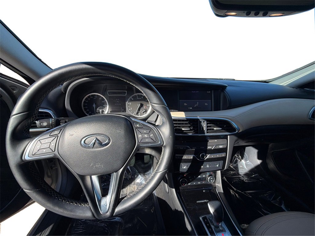 Used 2017 INFINITI QX30 Premium w/ Cargo Package image 31