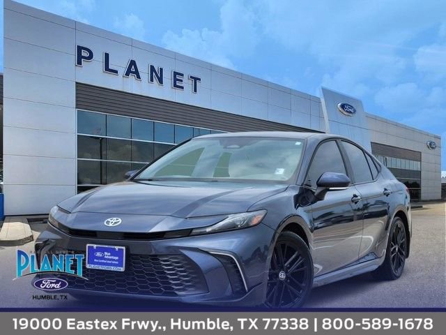 Used 2026 Toyota Camry SE w/ Convenience Package FWD image 1