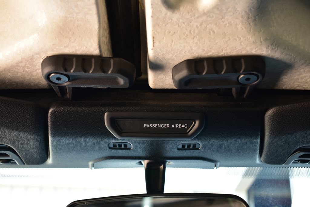 Used 2020 Jeep Wrangler Sport AWD/4WD image 39