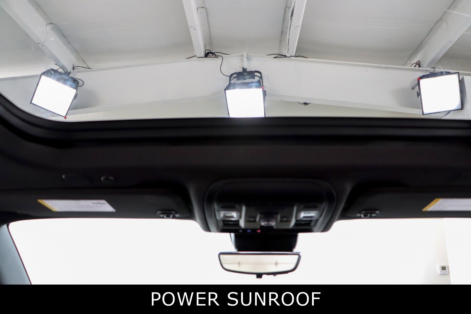 Used 2023 Chevrolet Suburban High Country image 22