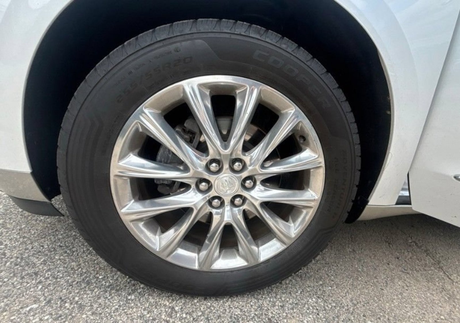 Used 2018 Buick Enclave Premium w/ Experience Buick Package AWD/4WD image 14