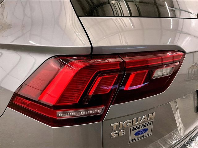 Used 2021 Volkswagen Tiguan SE R-Line w/ 3rd Row Seat Package AWD/4WD image 29